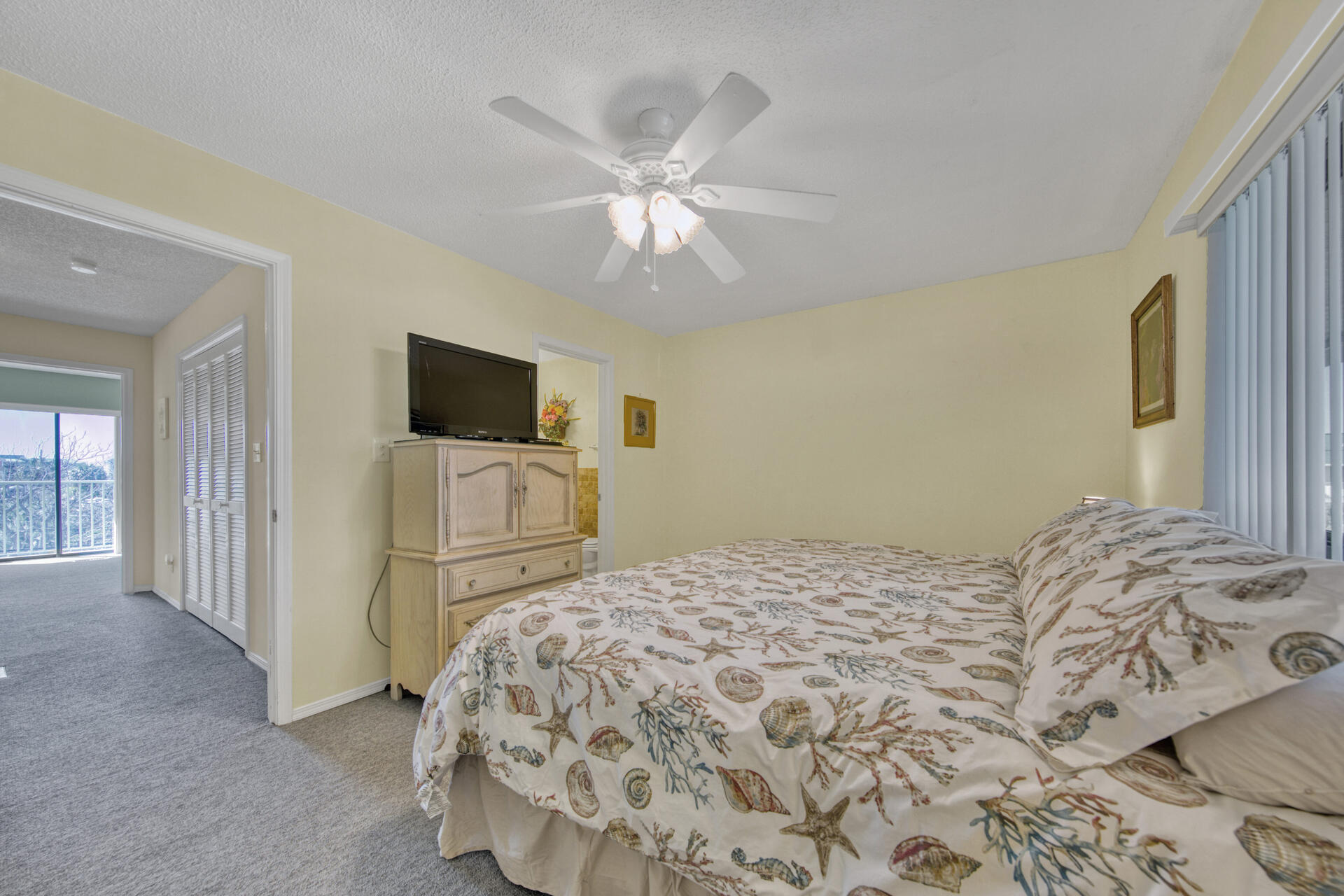 SANDPRINTS CONDO - Residential