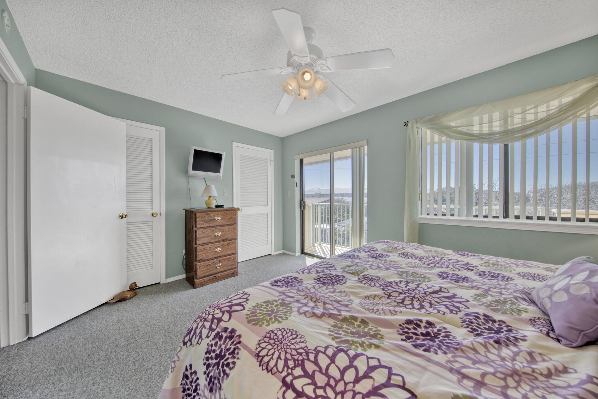 SANDPRINTS CONDO - Residential
