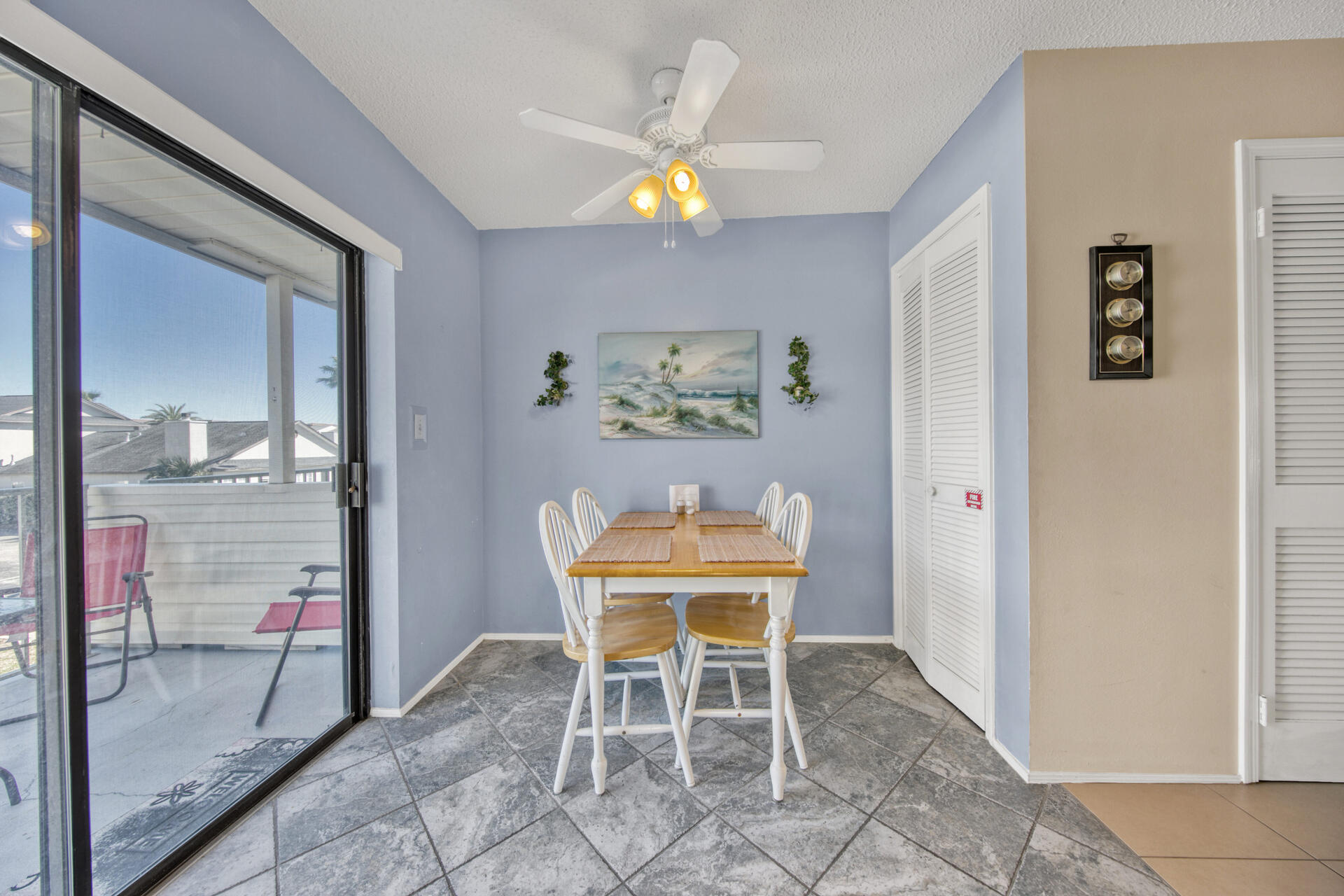 SANDPRINTS CONDO - Residential