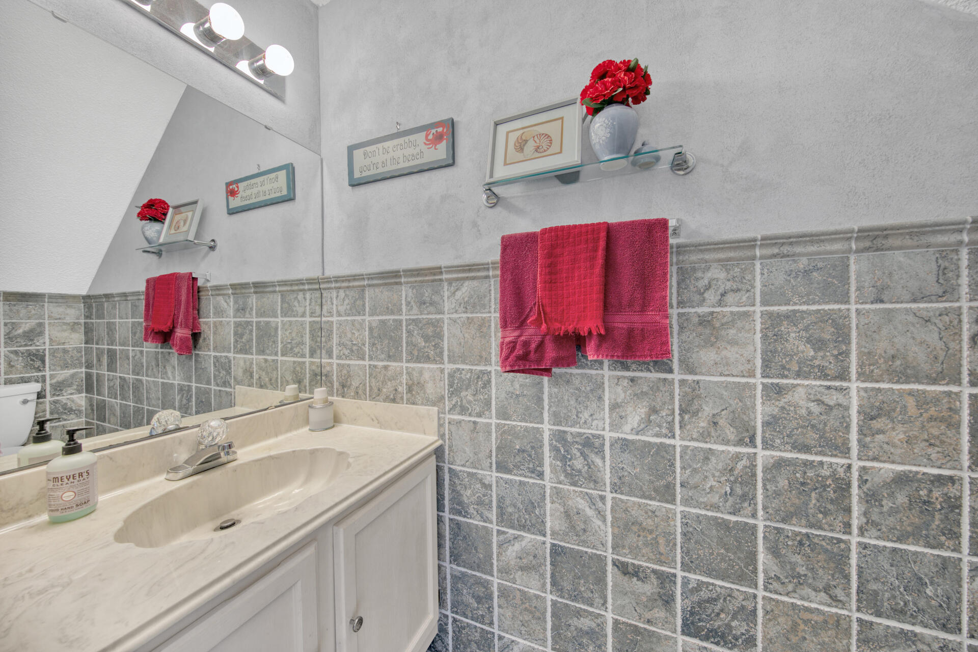 SANDPRINTS CONDO - Residential