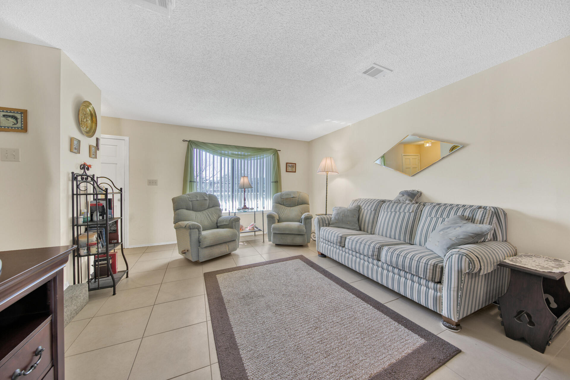 SANDPRINTS CONDO - Residential