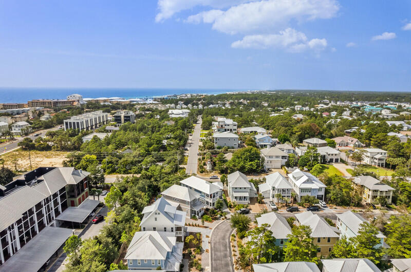 LAKESIDE AT BLUE MOUNTAIN BEACH - Residential