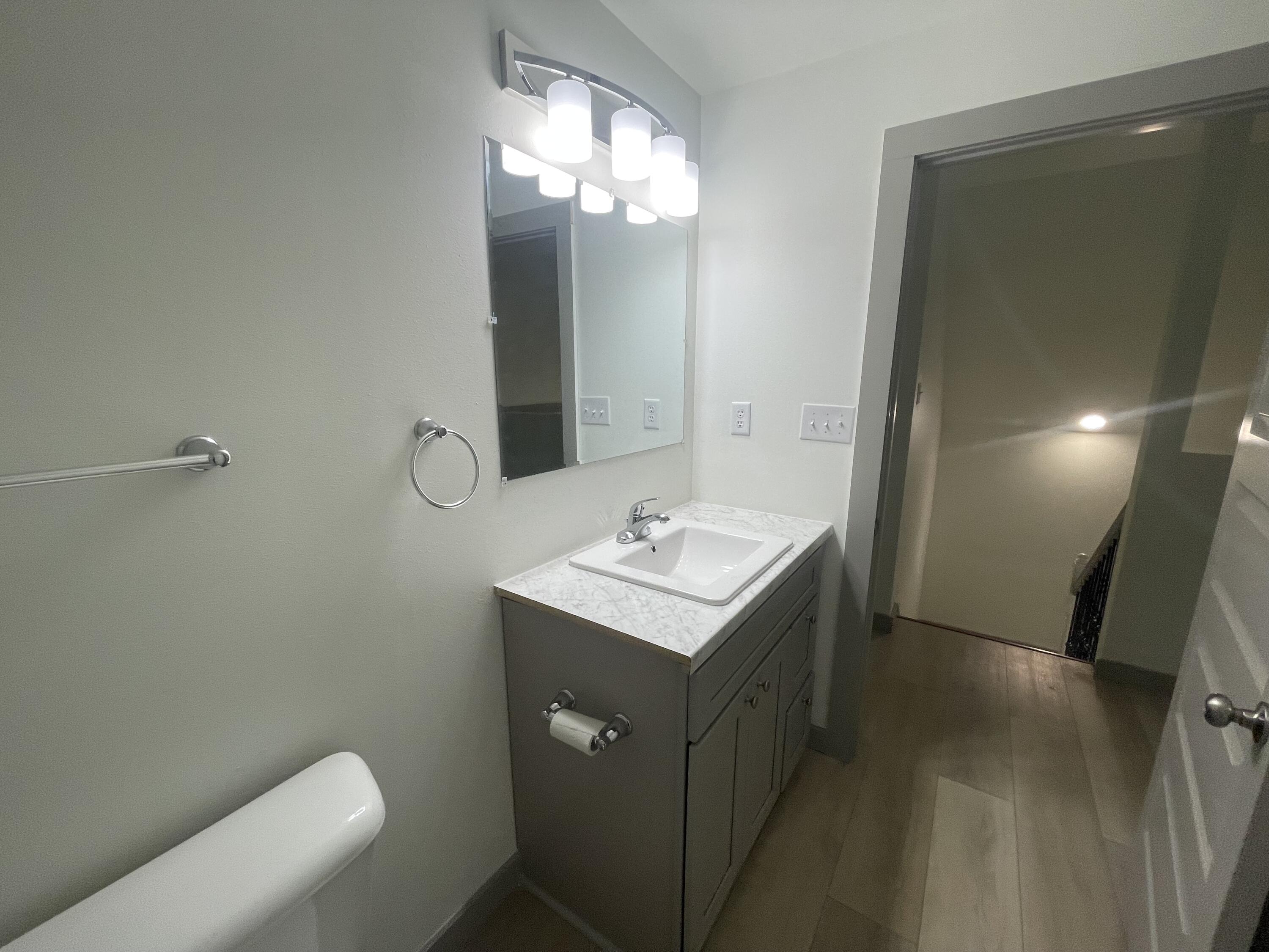 CRESTVIEW - Residential Lease