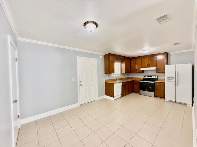 PALM ESTATES UNIT 2 - Residential Lease