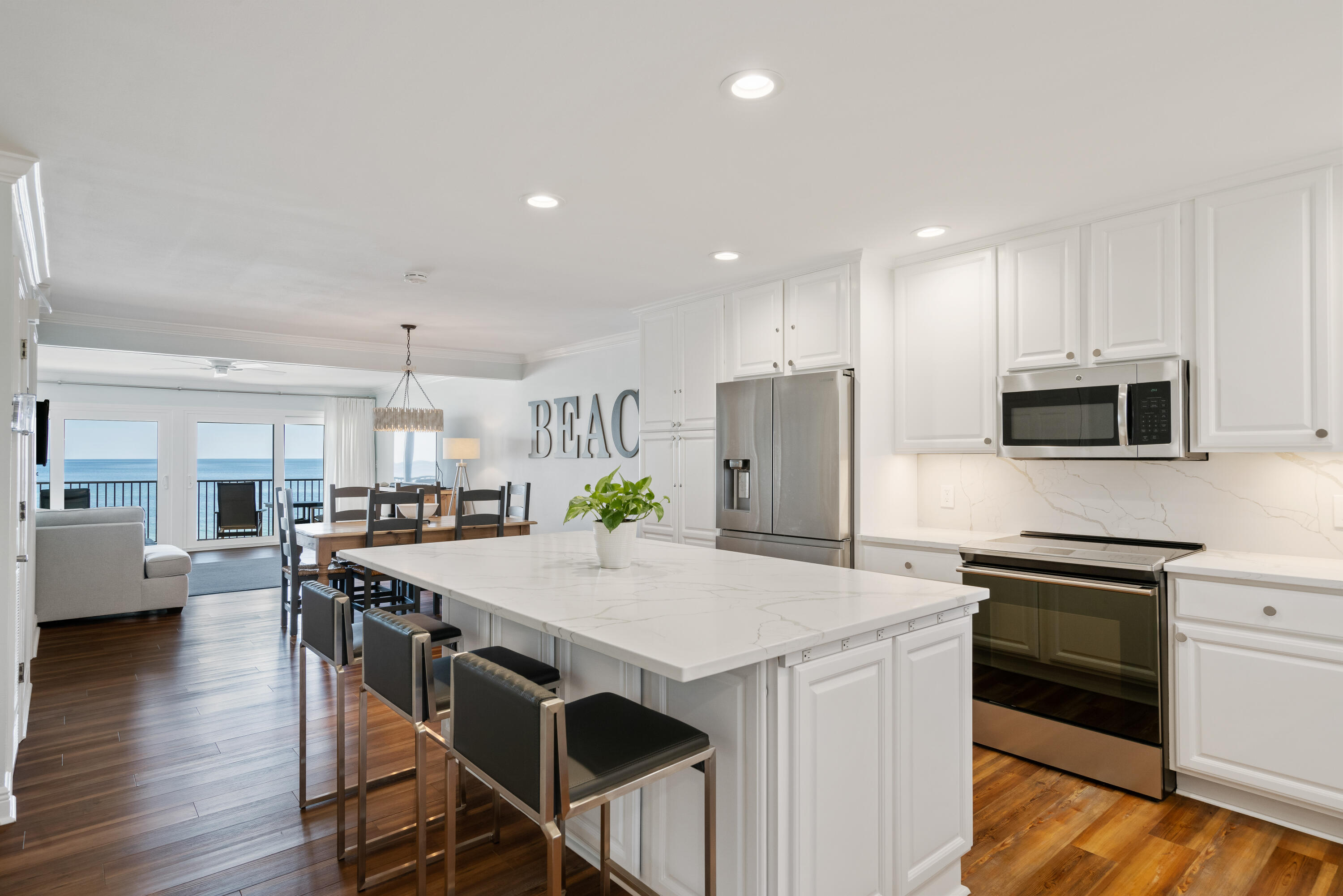 BLUE MOUNTAIN VILLAS CONDO - Residential