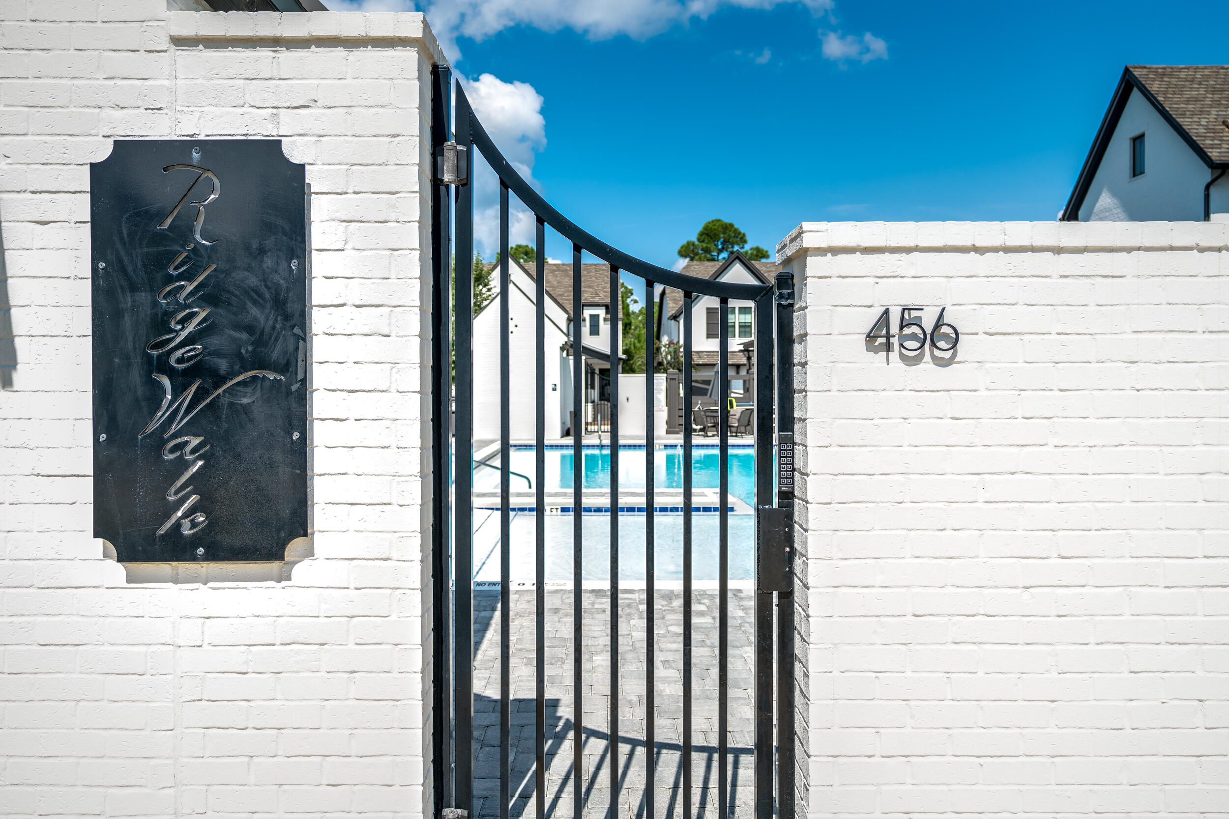 RIDGEWALK - Residential