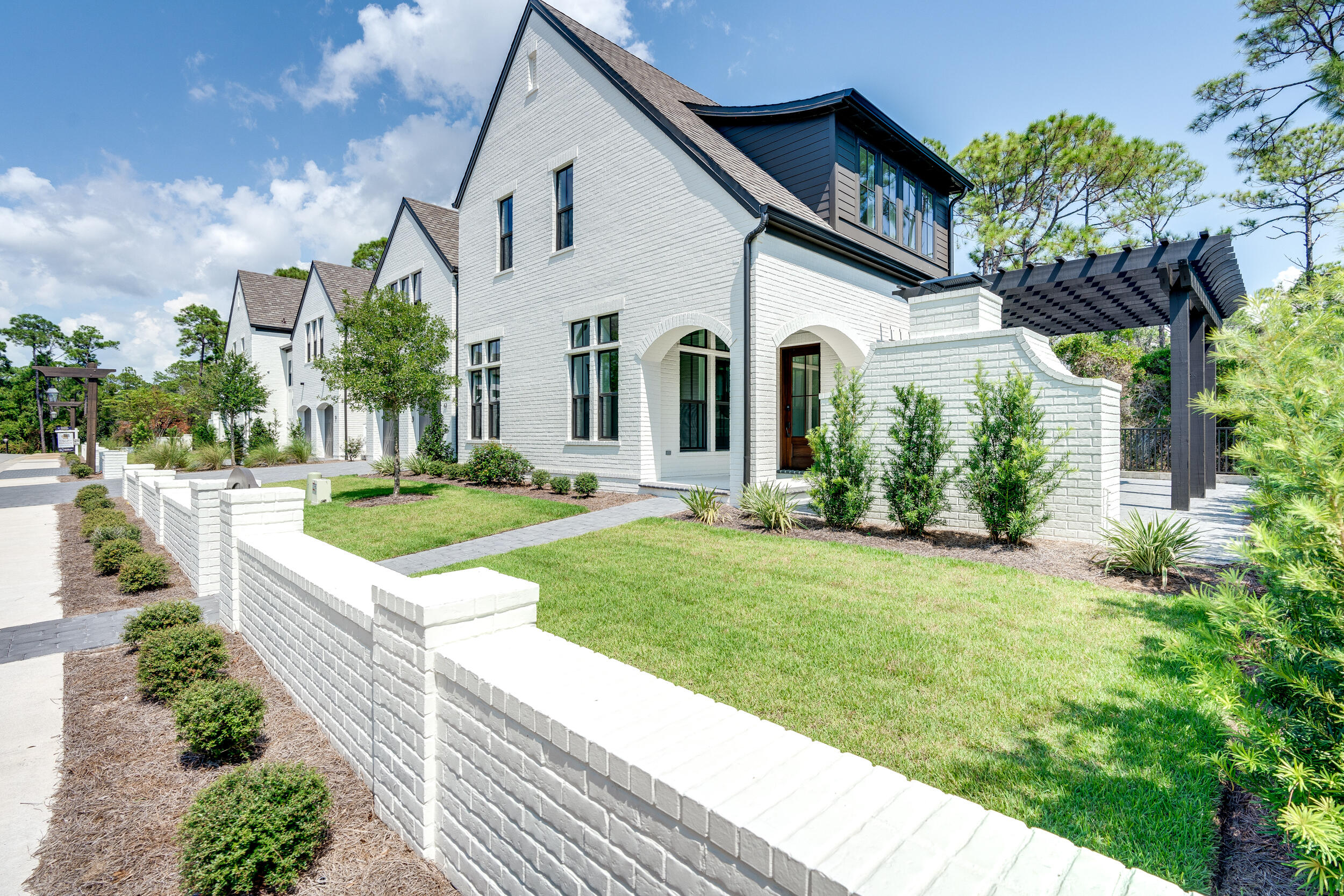 RIDGEWALK - Residential