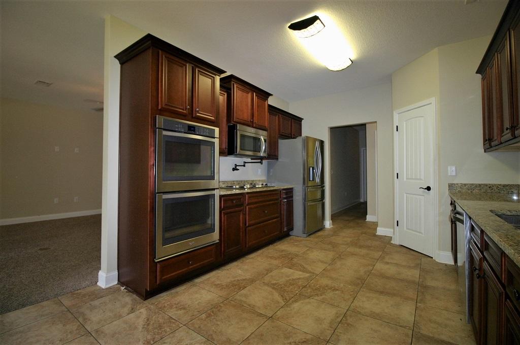 MATHISON CREEK ESTATES PH II - Residential Lease