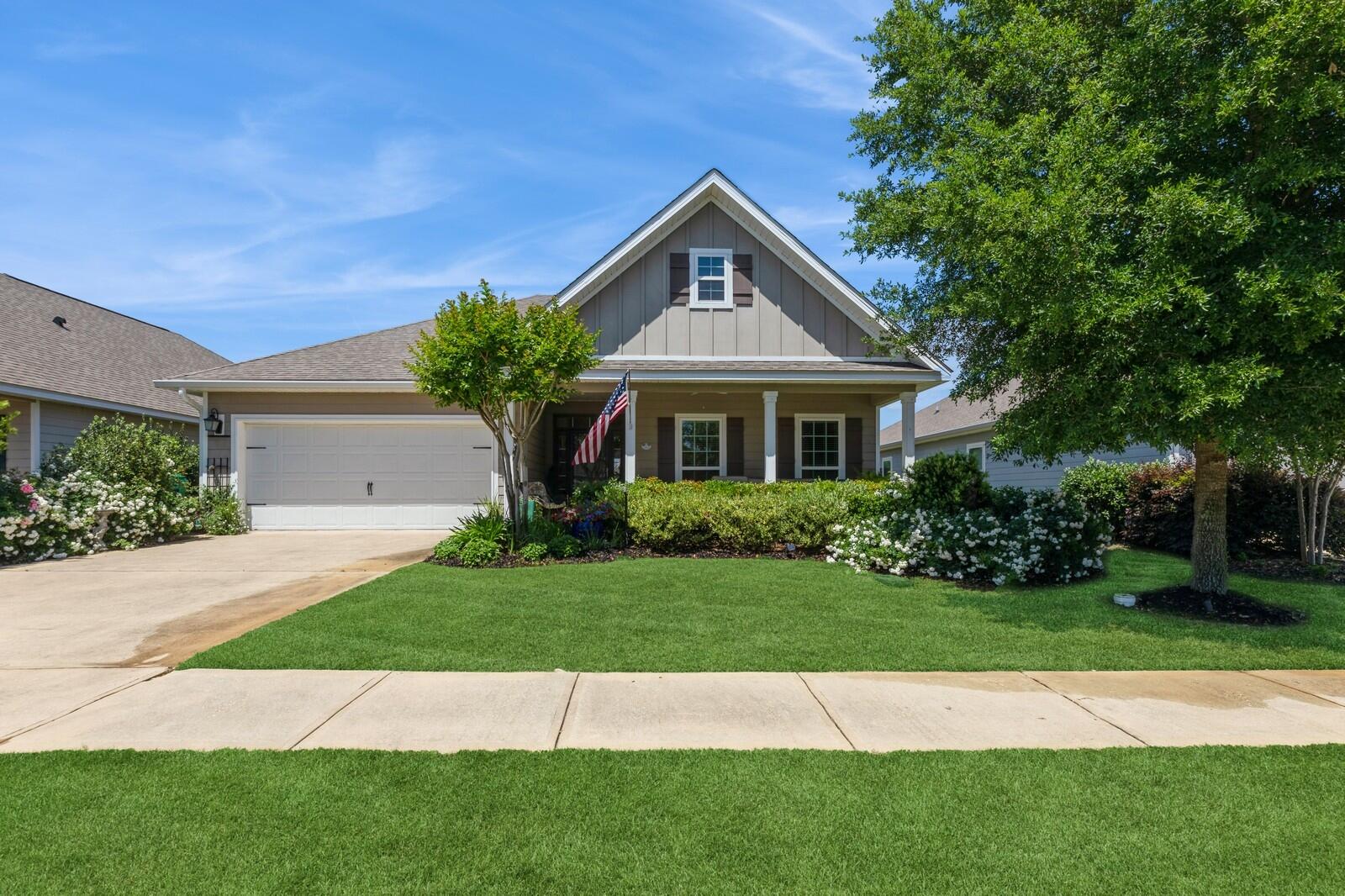 HAMMOCK BAY - Residential