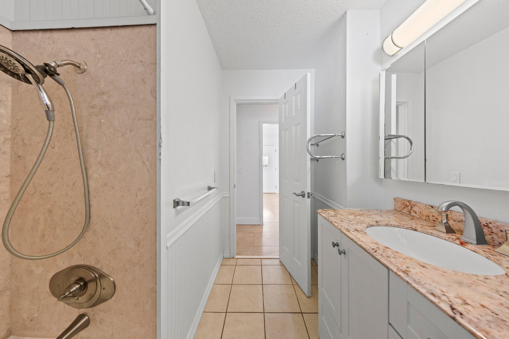 VALPARAISO PLAT 16 - Residential Lease
