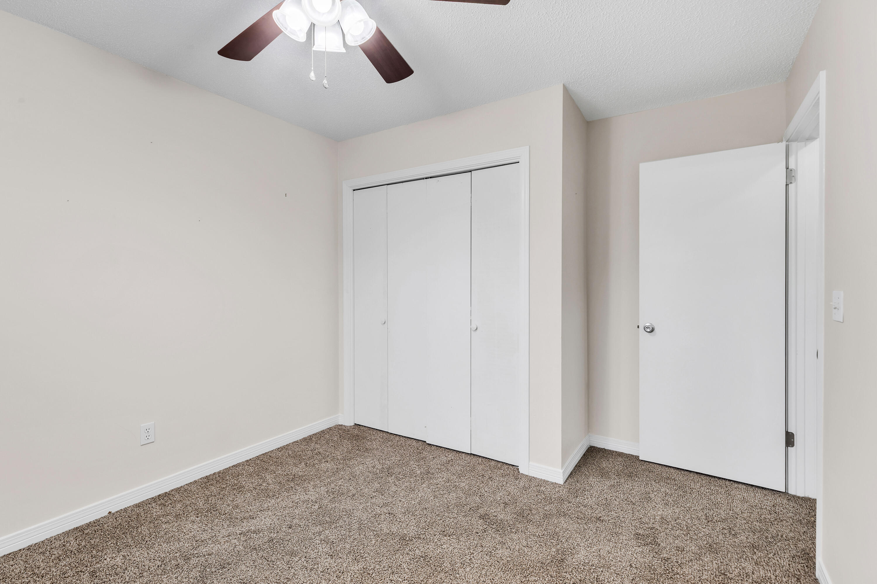 ROANOKE VILLAGE S/D - Residential