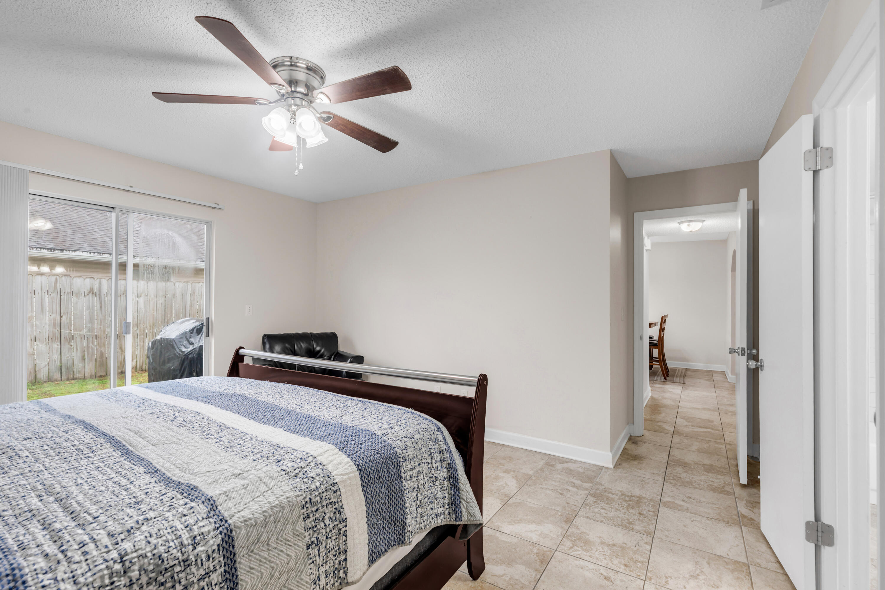 ROANOKE VILLAGE S/D - Residential