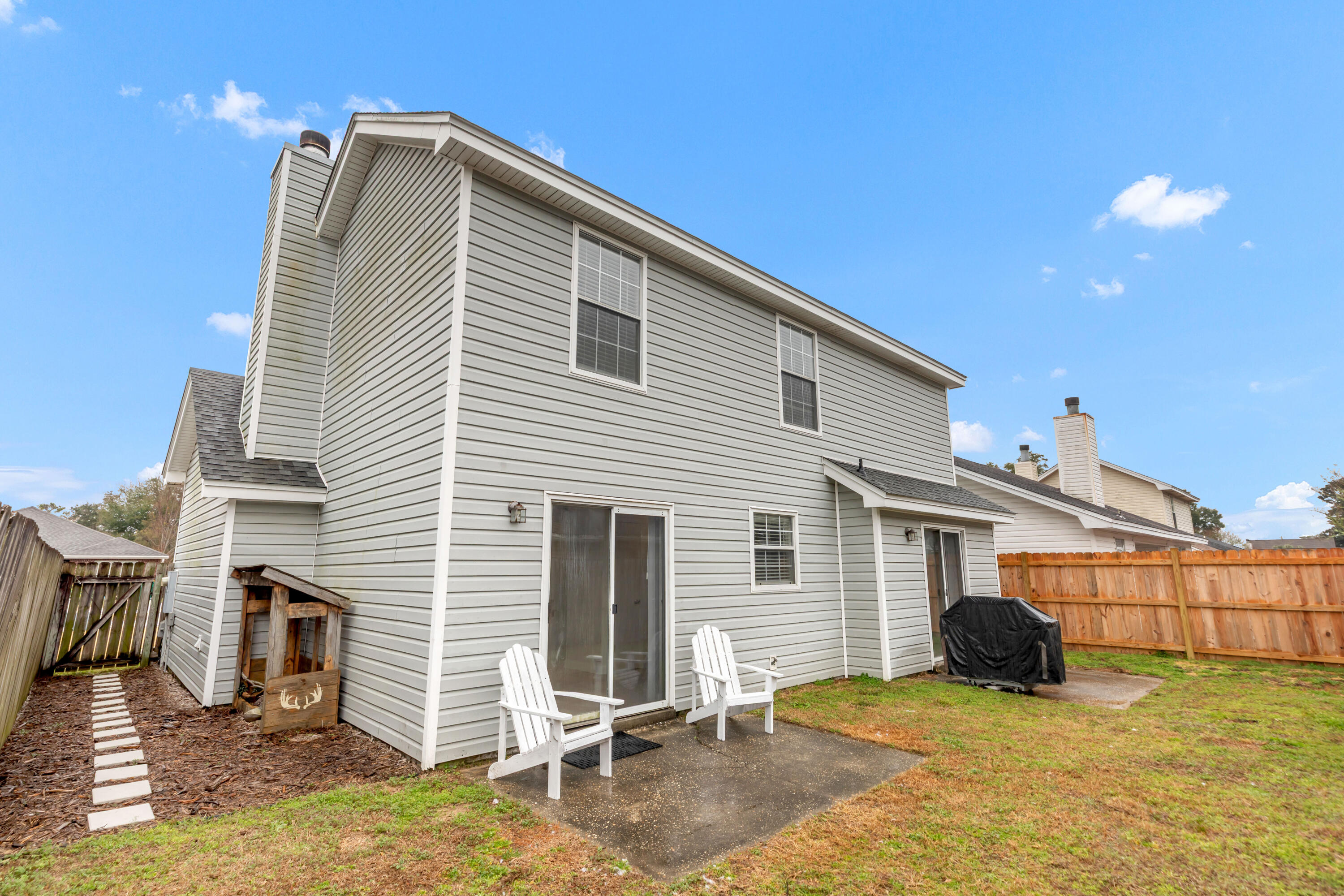 ROANOKE VILLAGE S/D - Residential