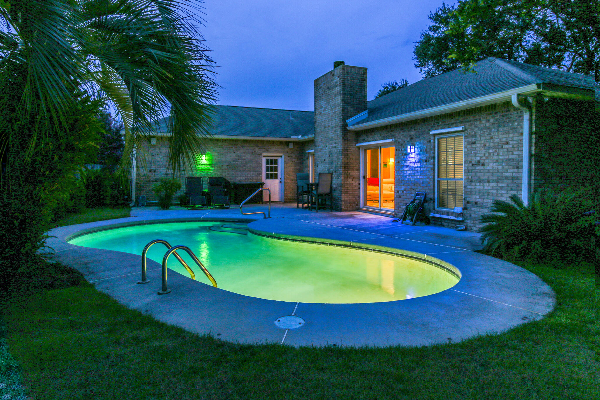 EMERALD BREEZE ESTATES - Residential