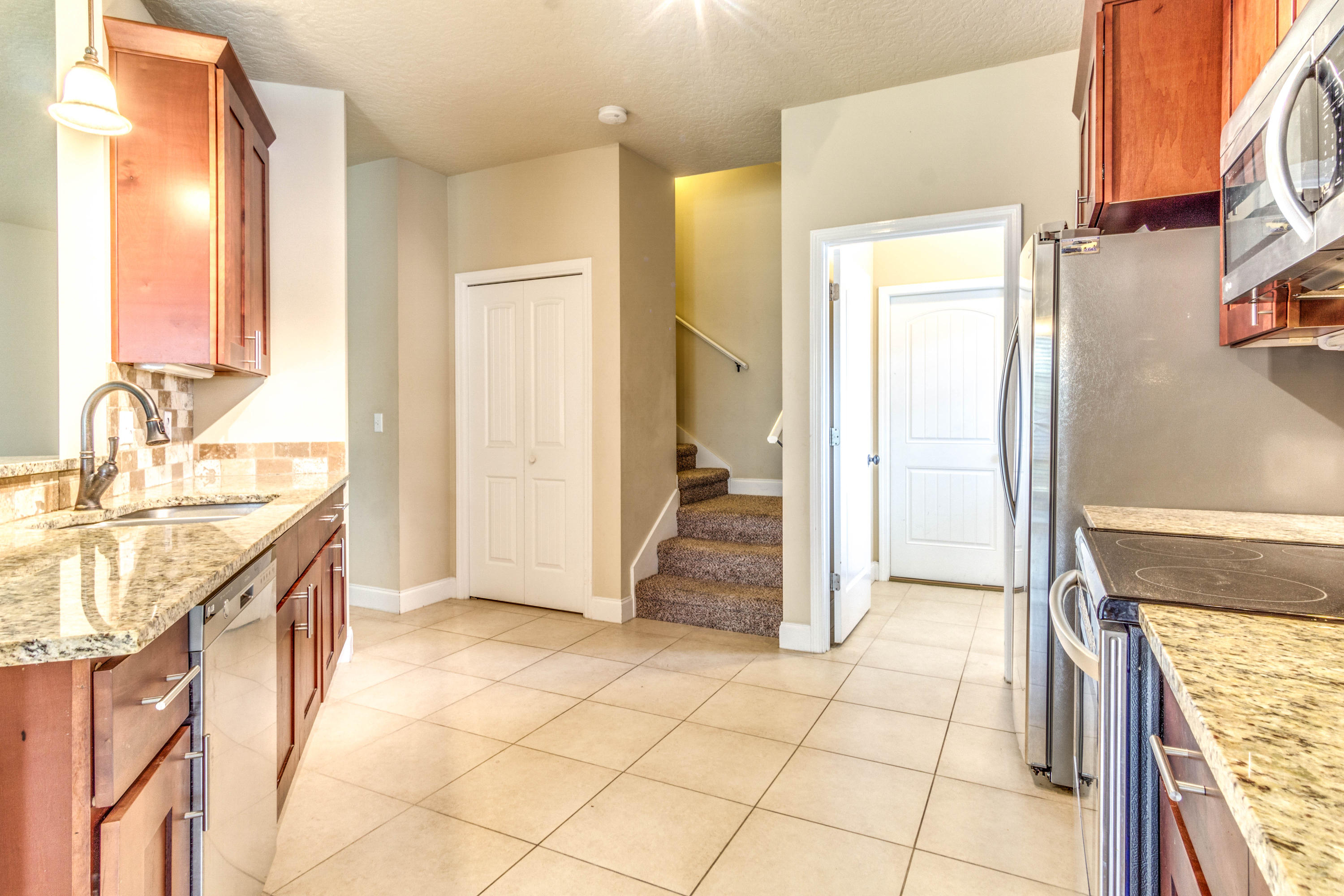 KAITLYNS PRESERVE LOT 8 - Residential