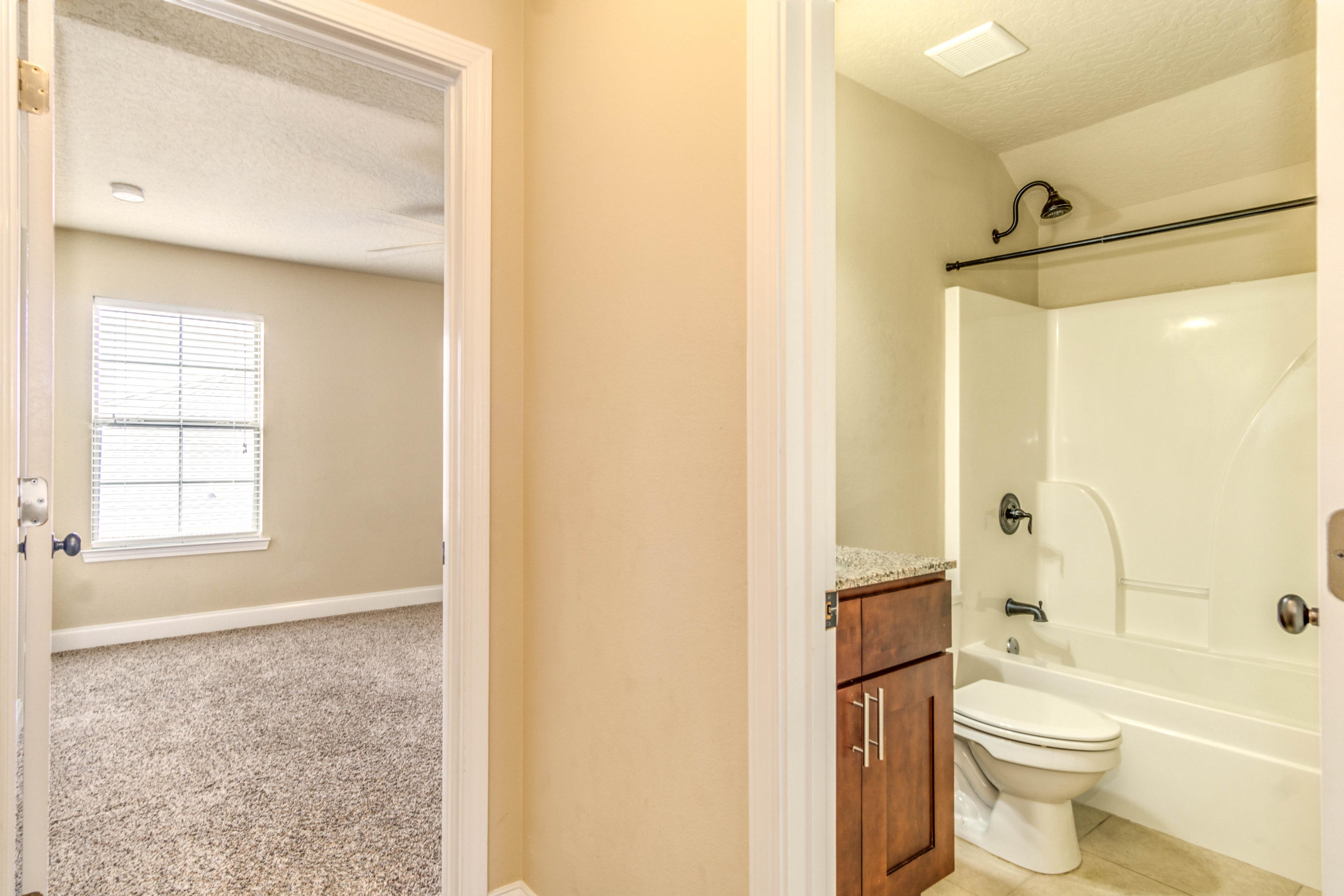 KAITLYNS PRESERVE LOT 8 - Residential