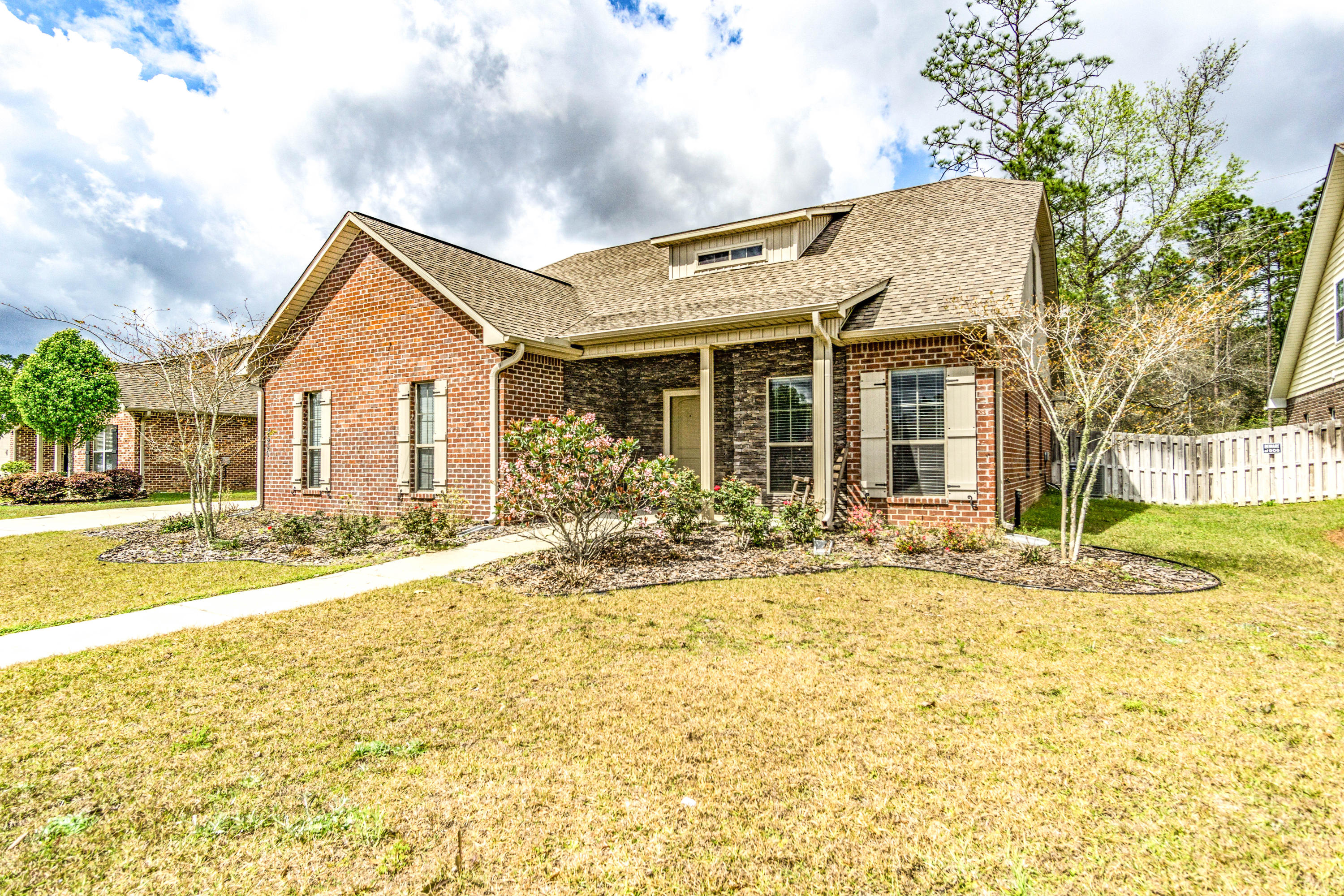 KAITLYNS PRESERVE LOT 8 - Residential