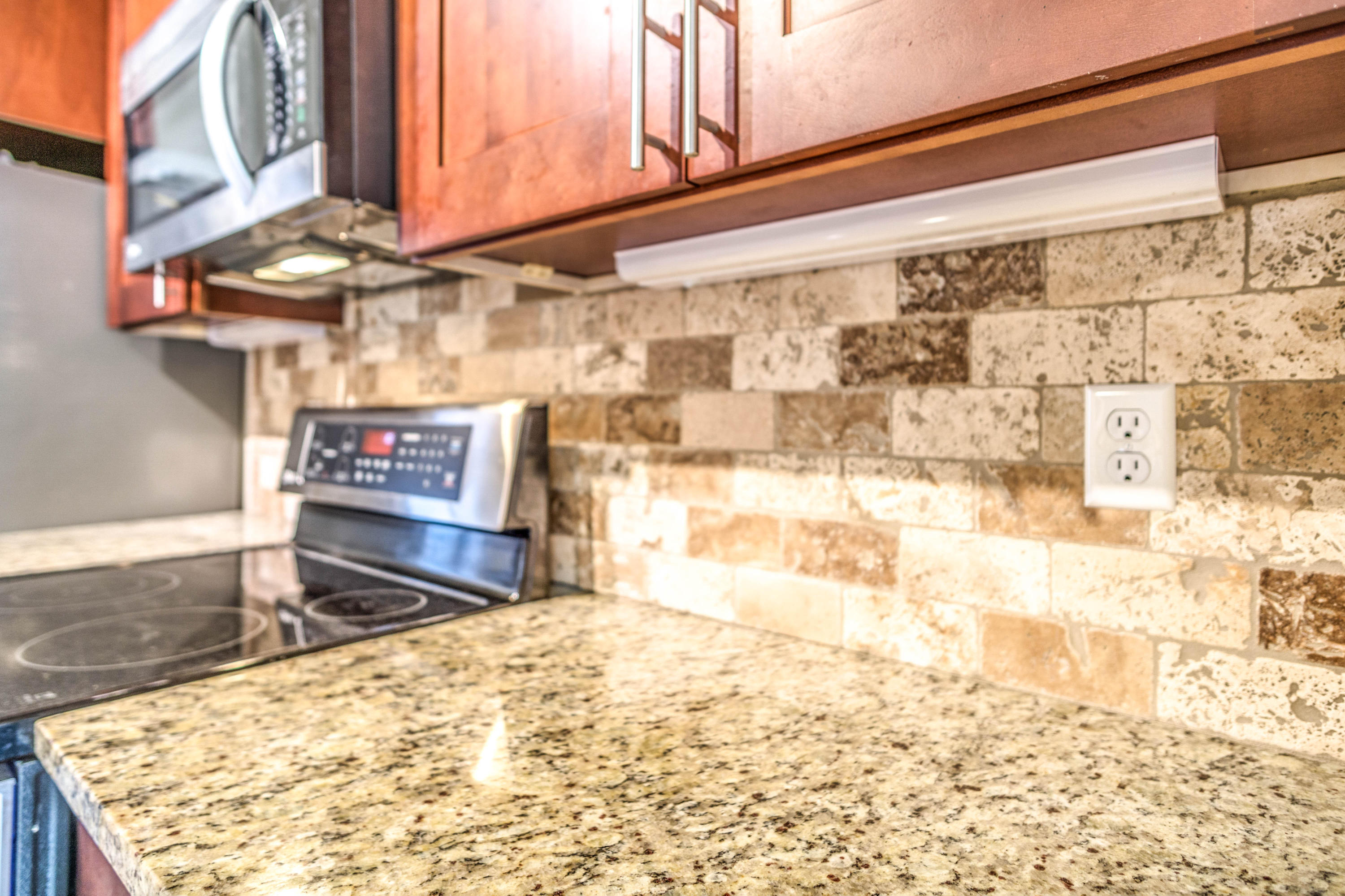 KAITLYNS PRESERVE LOT 8 - Residential