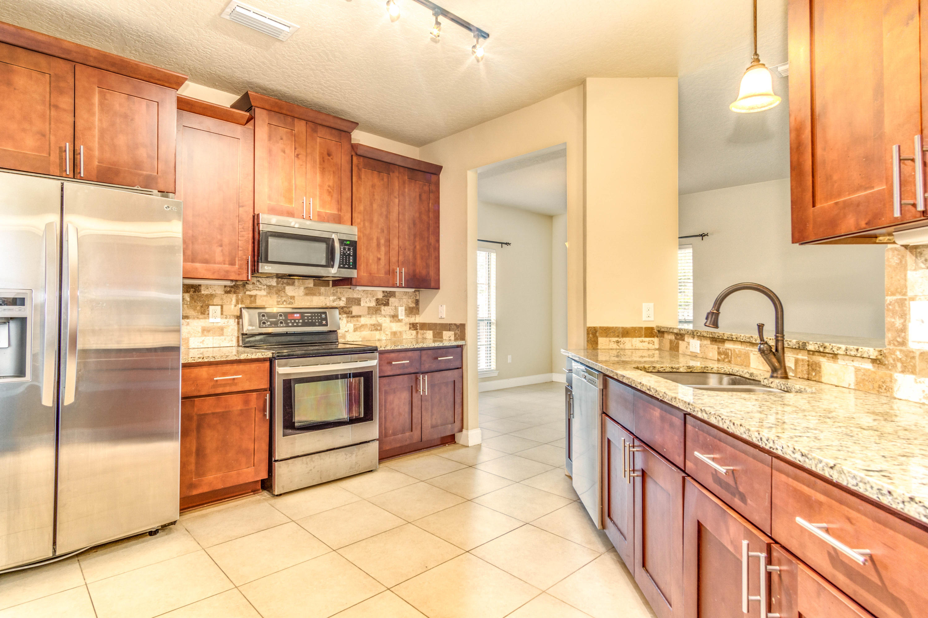 KAITLYNS PRESERVE LOT 8 - Residential