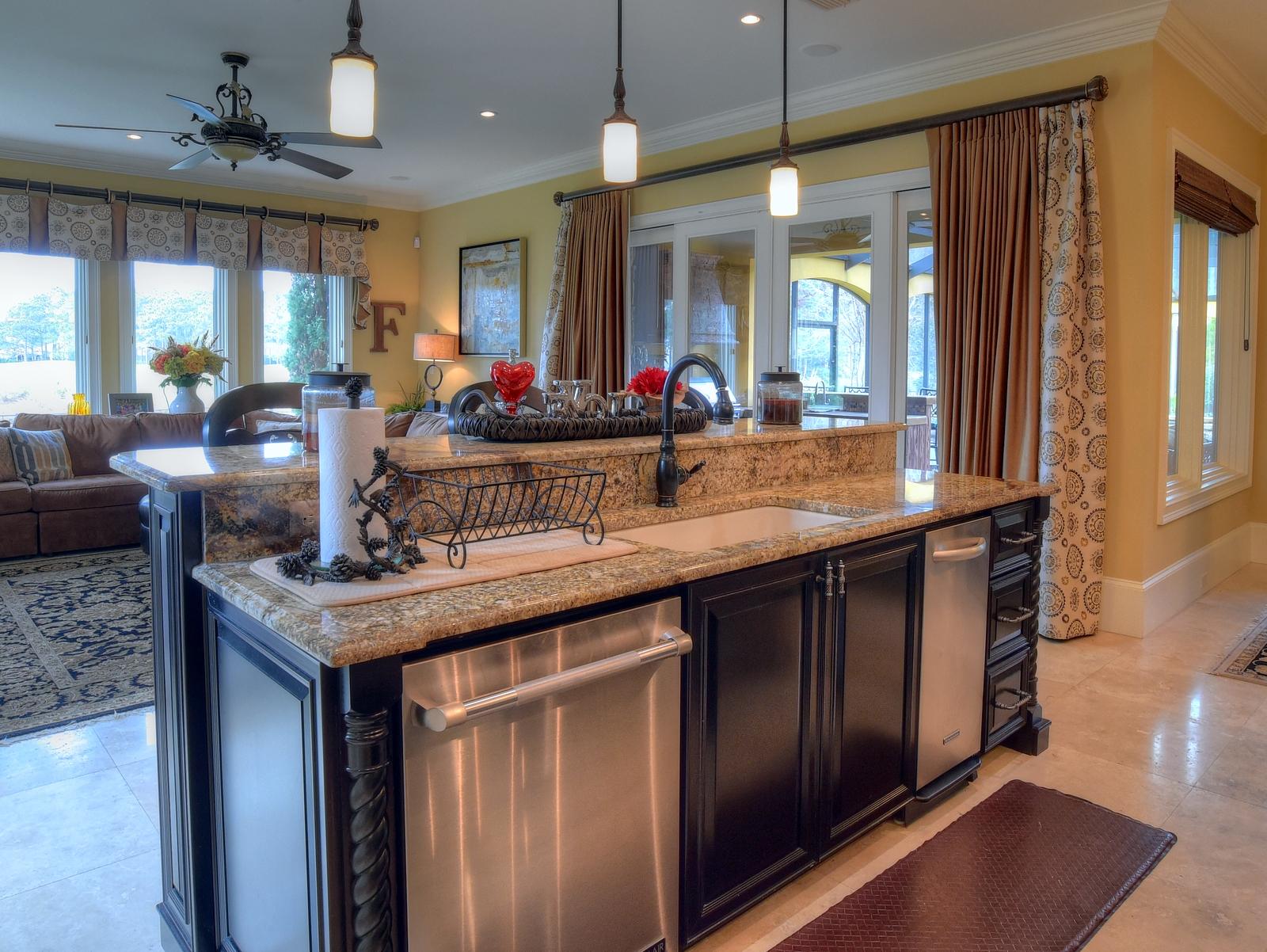 ISLAND GREEN - Residential