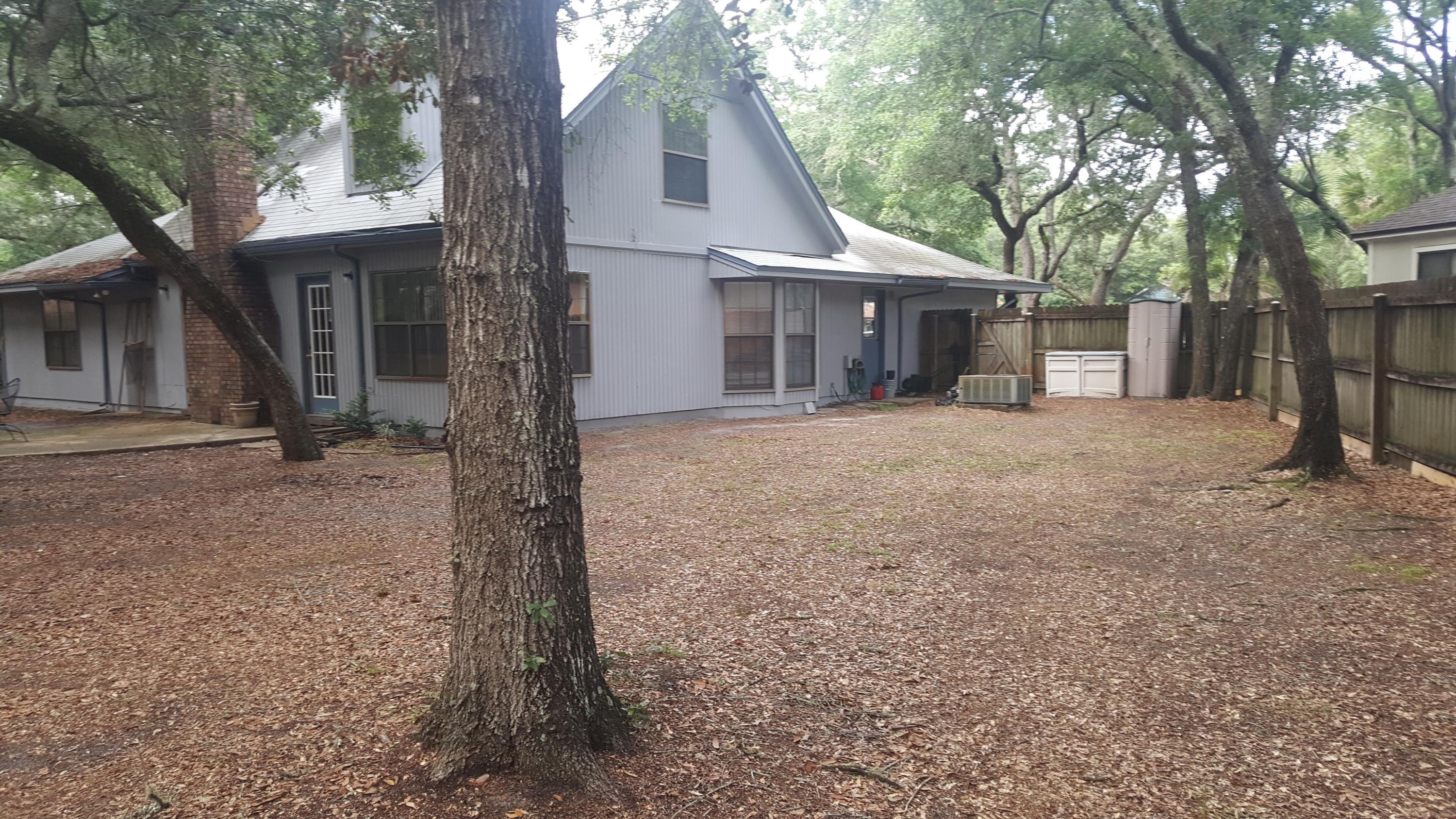 BERKSHIRE WOODS - Residential Lease