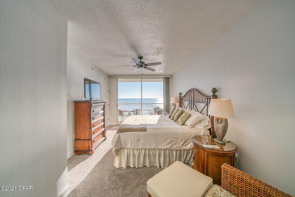 MAJESTIC BEACH TOWERS II - Residential