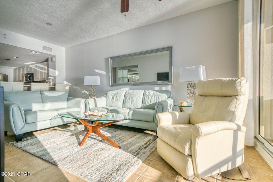 MAJESTIC BEACH TOWERS II - Residential