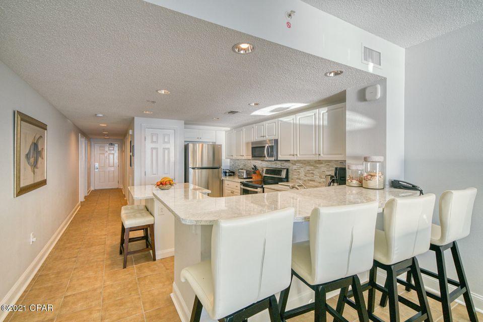 MAJESTIC BEACH TOWERS II - Residential