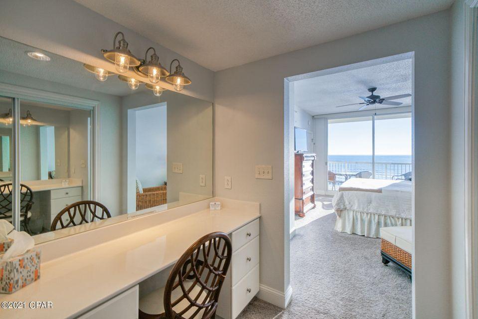MAJESTIC BEACH TOWERS II - Residential