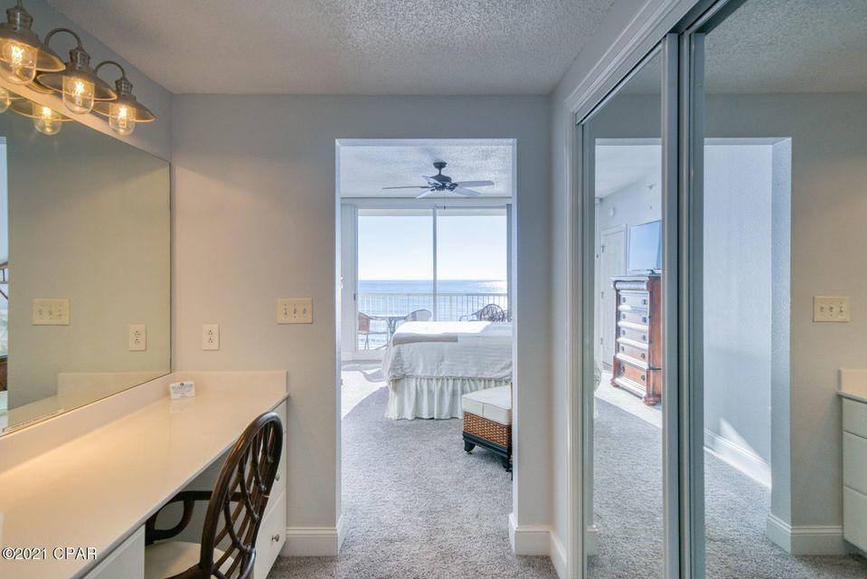 MAJESTIC BEACH TOWERS II - Residential