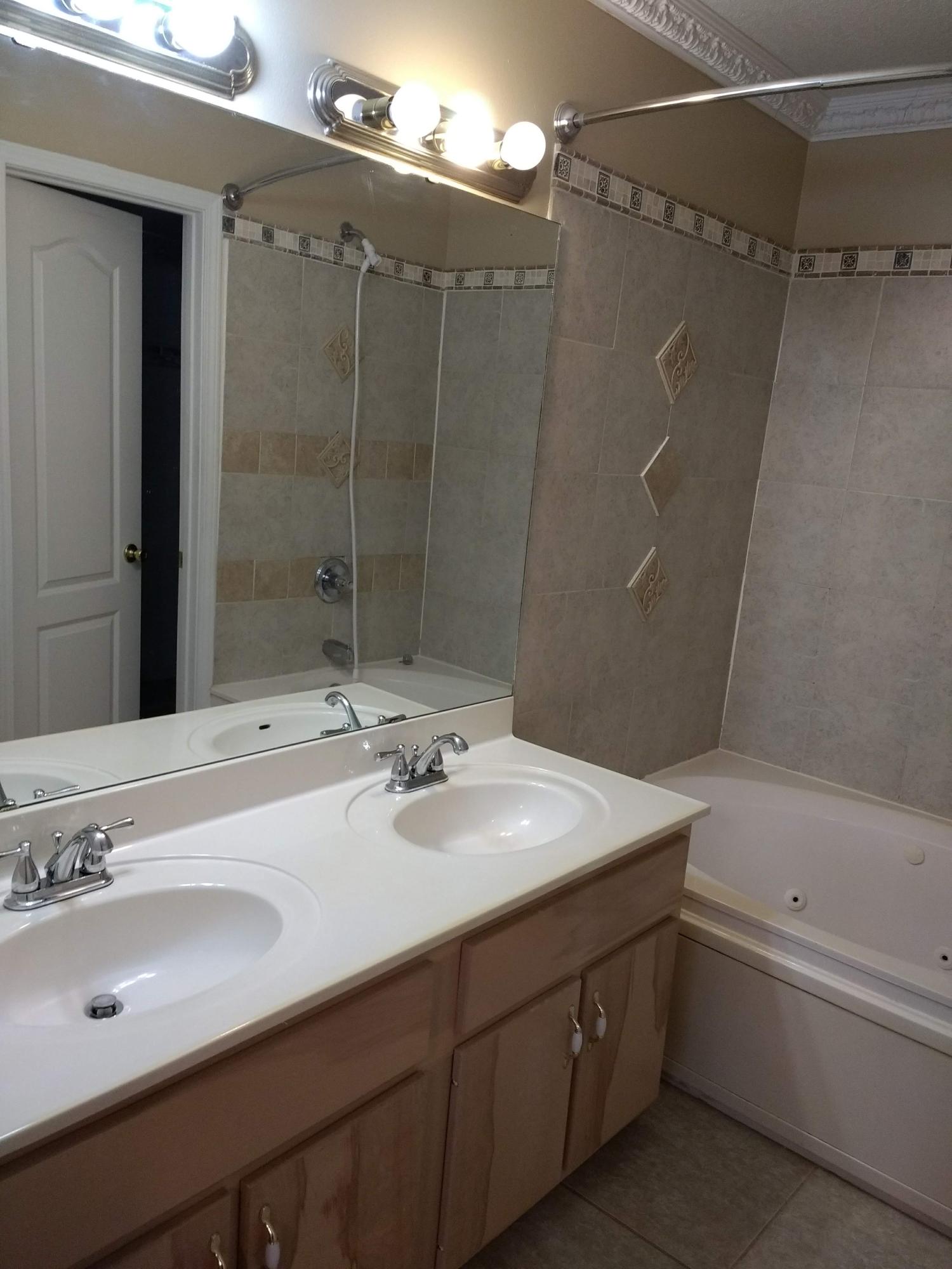 SOUTHGATE PH 3 - Residential Lease