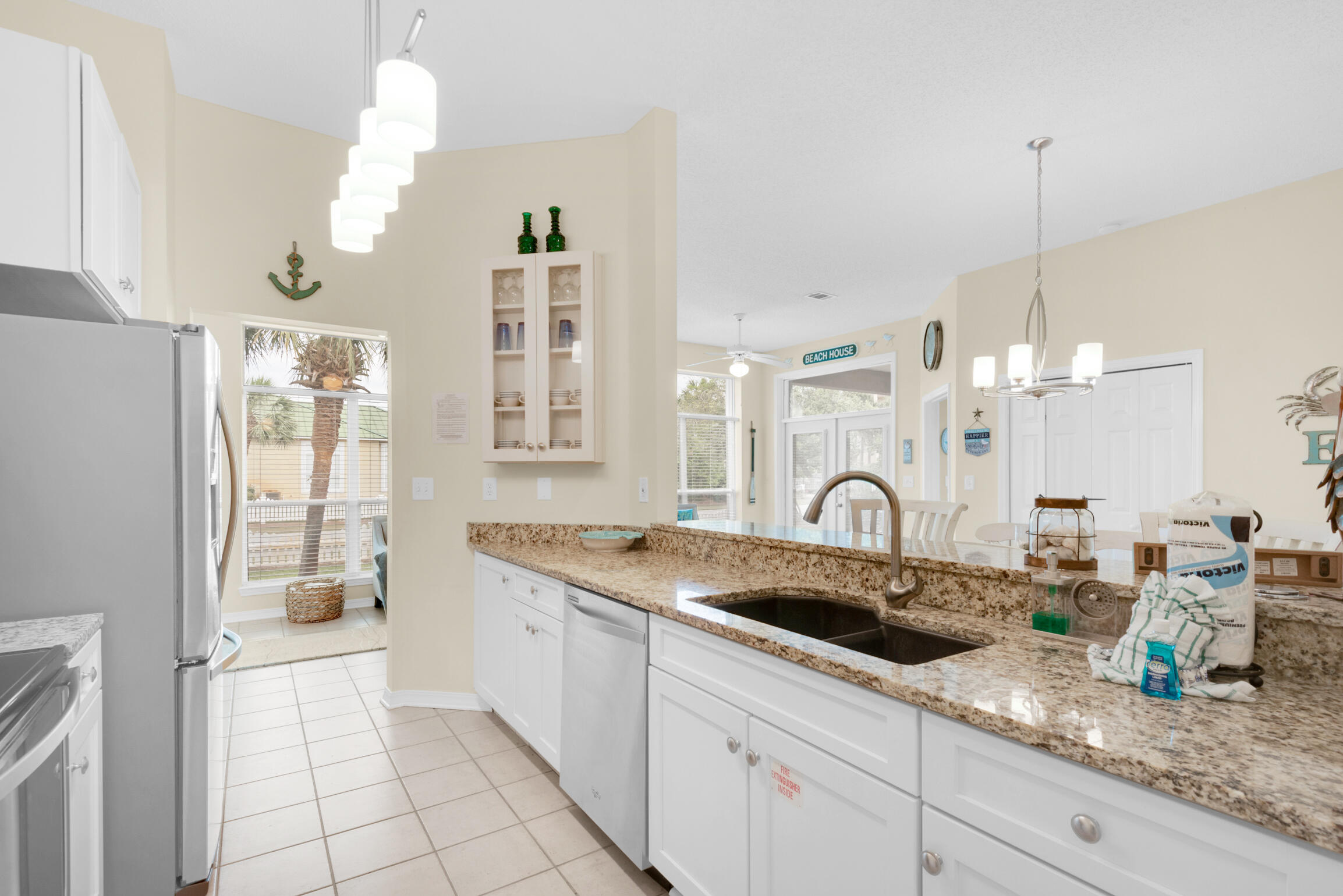 MARAVILLA COTTAGES - Residential