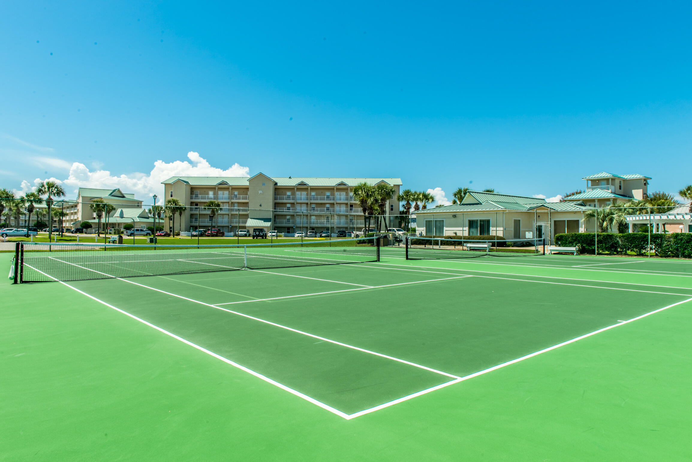 MARAVILLA COTTAGES - Residential