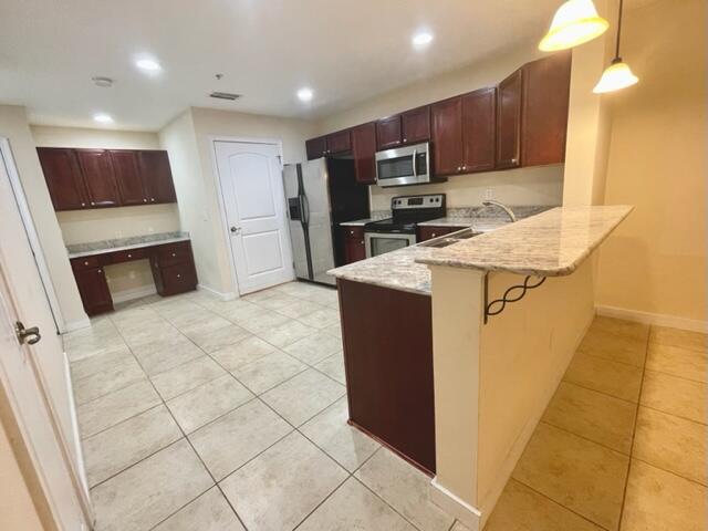 OLIVIAS GARDEN - Residential Lease