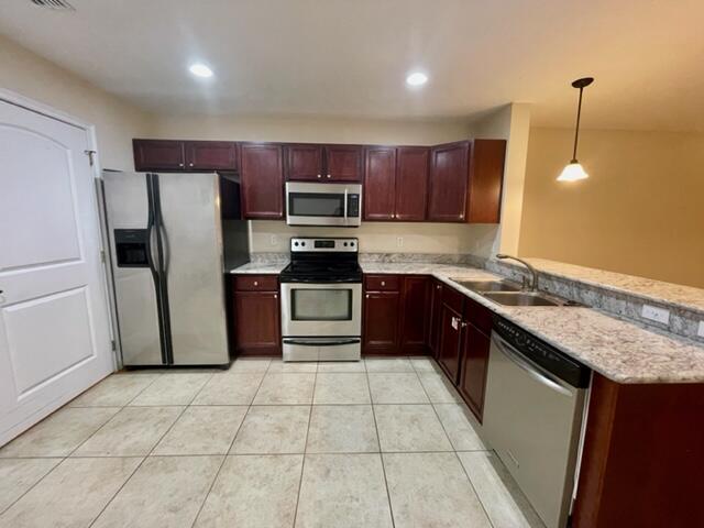 OLIVIAS GARDEN - Residential Lease