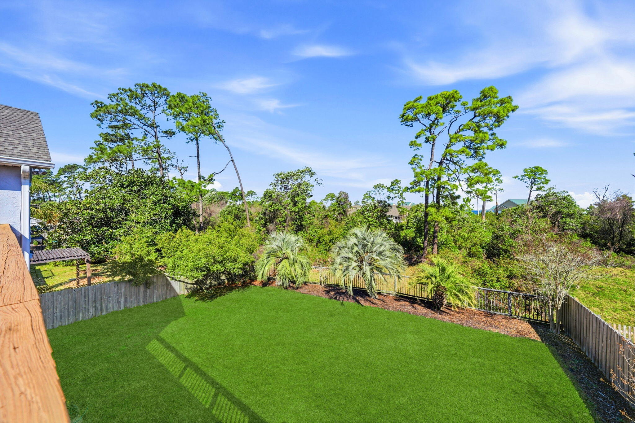 PELICAN BAY - Residential