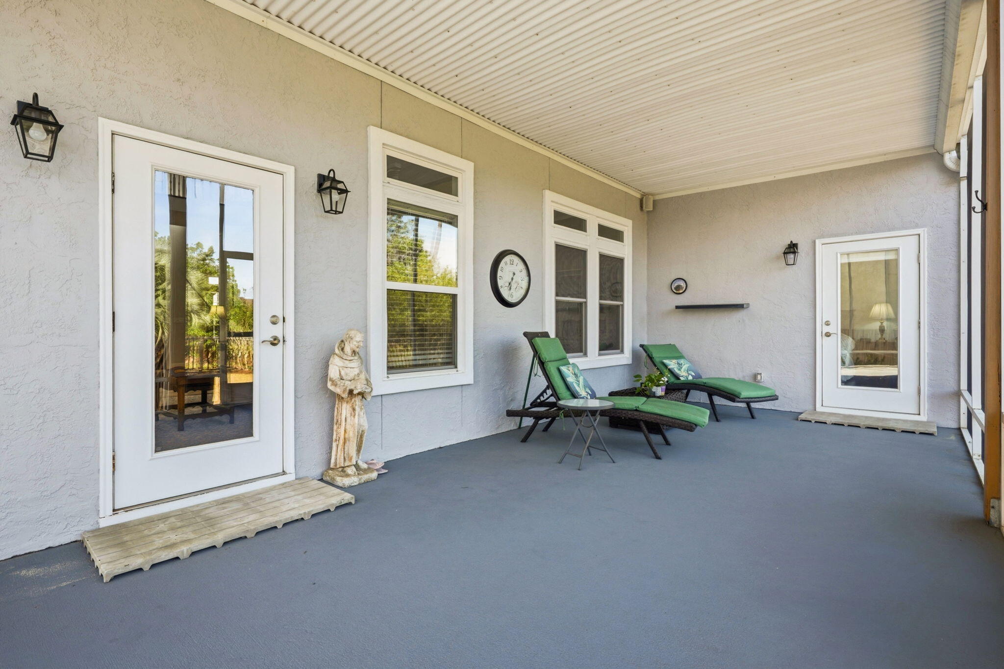 PELICAN BAY - Residential