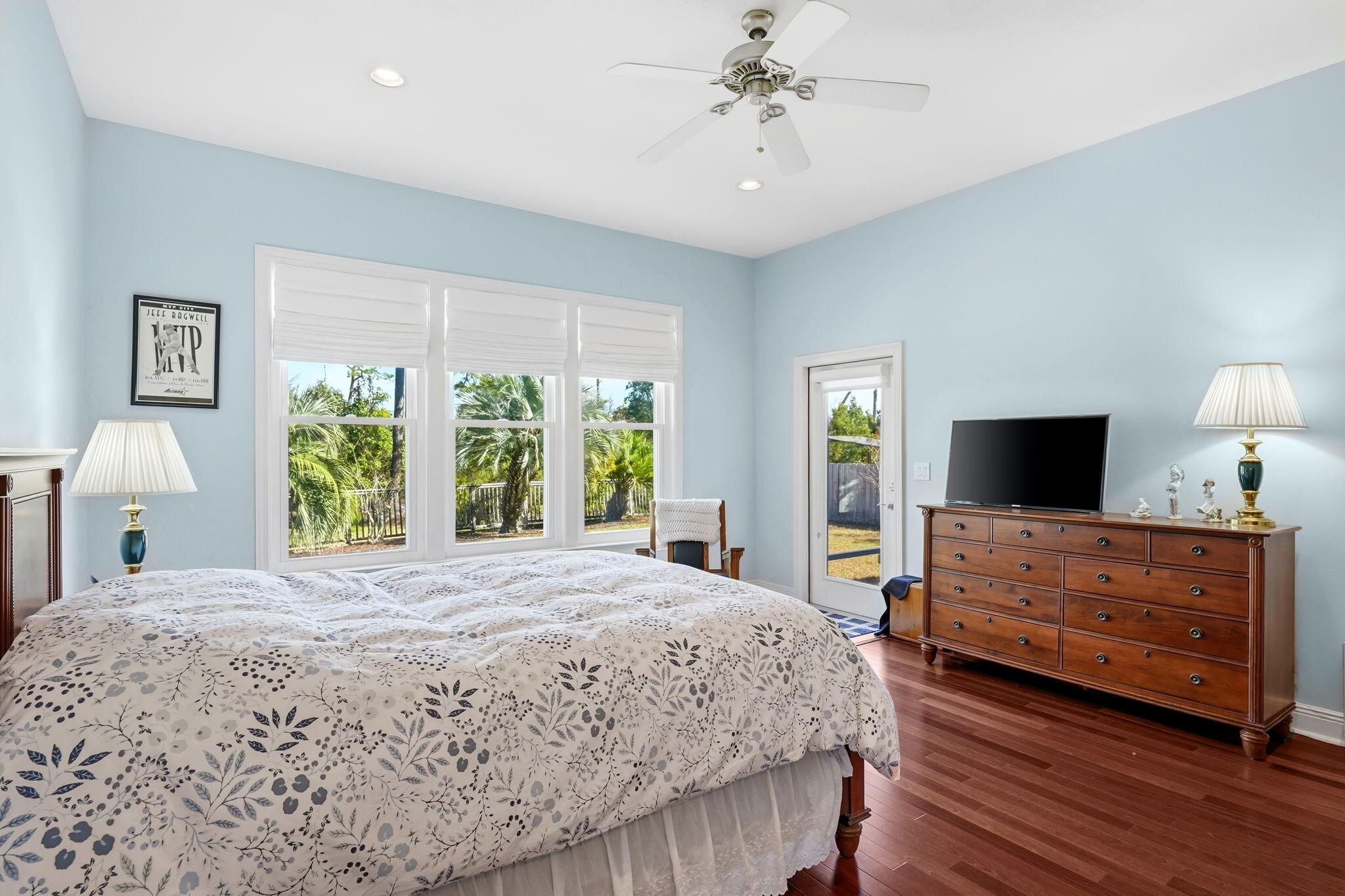 PELICAN BAY - Residential