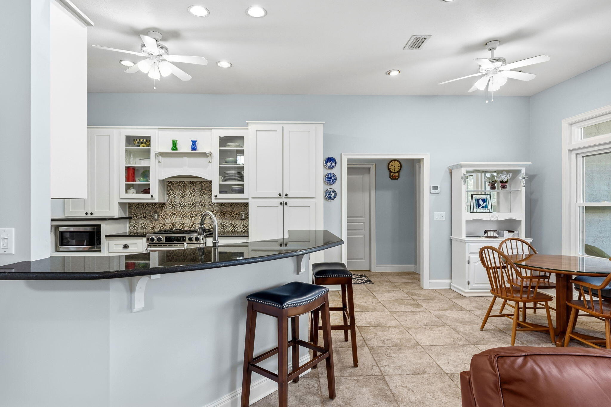 PELICAN BAY - Residential
