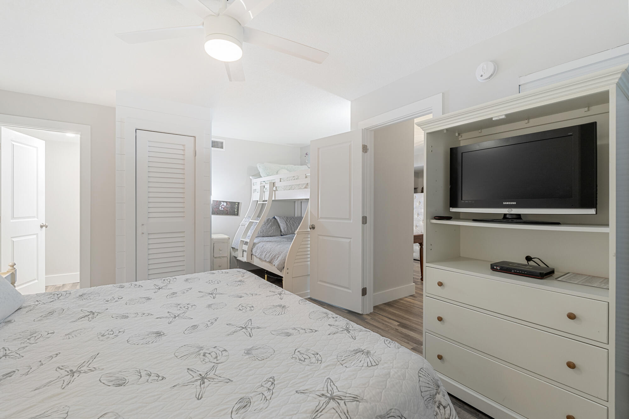 JETTY EAST CONDO - Residential