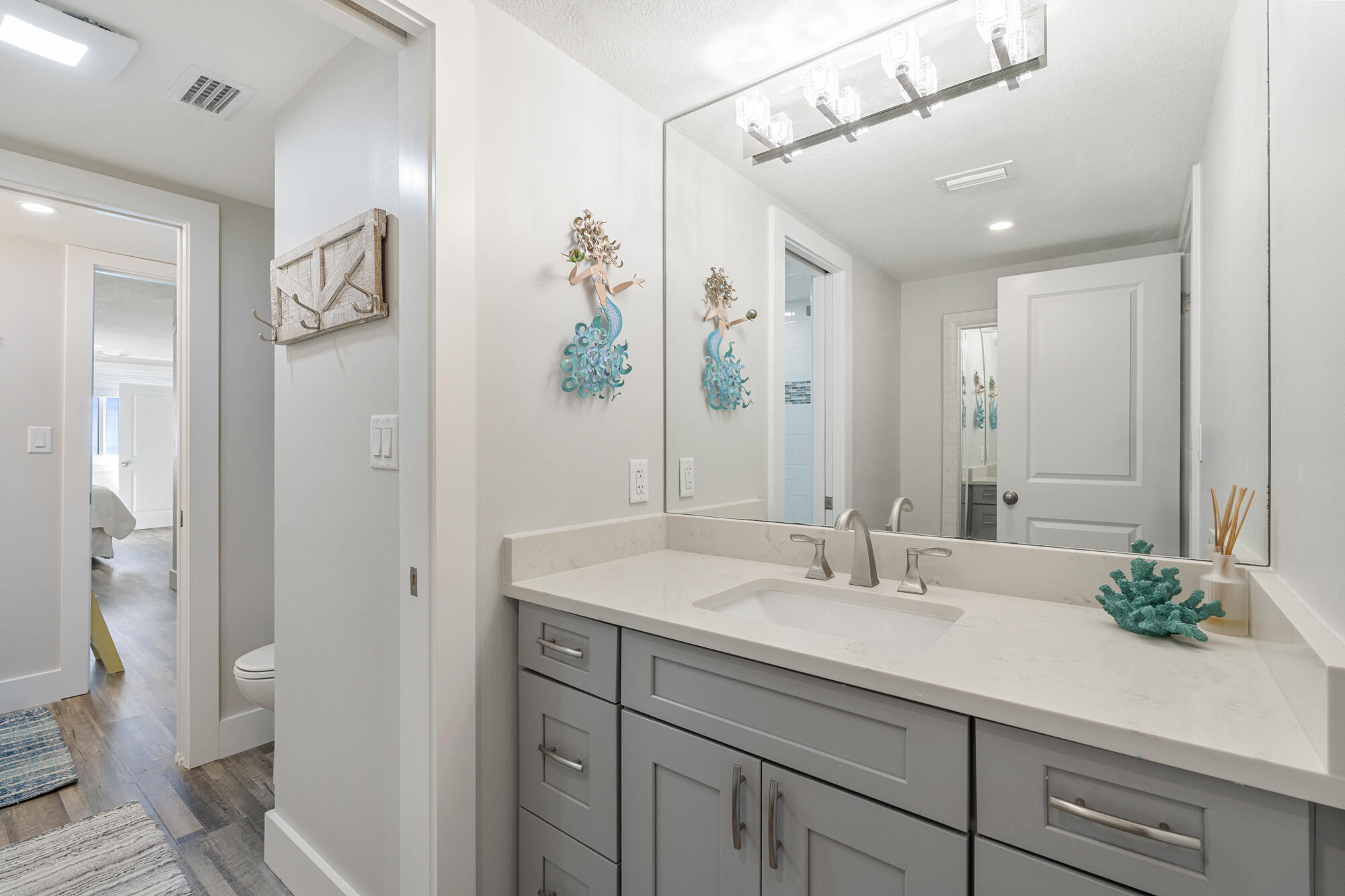 JETTY EAST CONDO - Residential