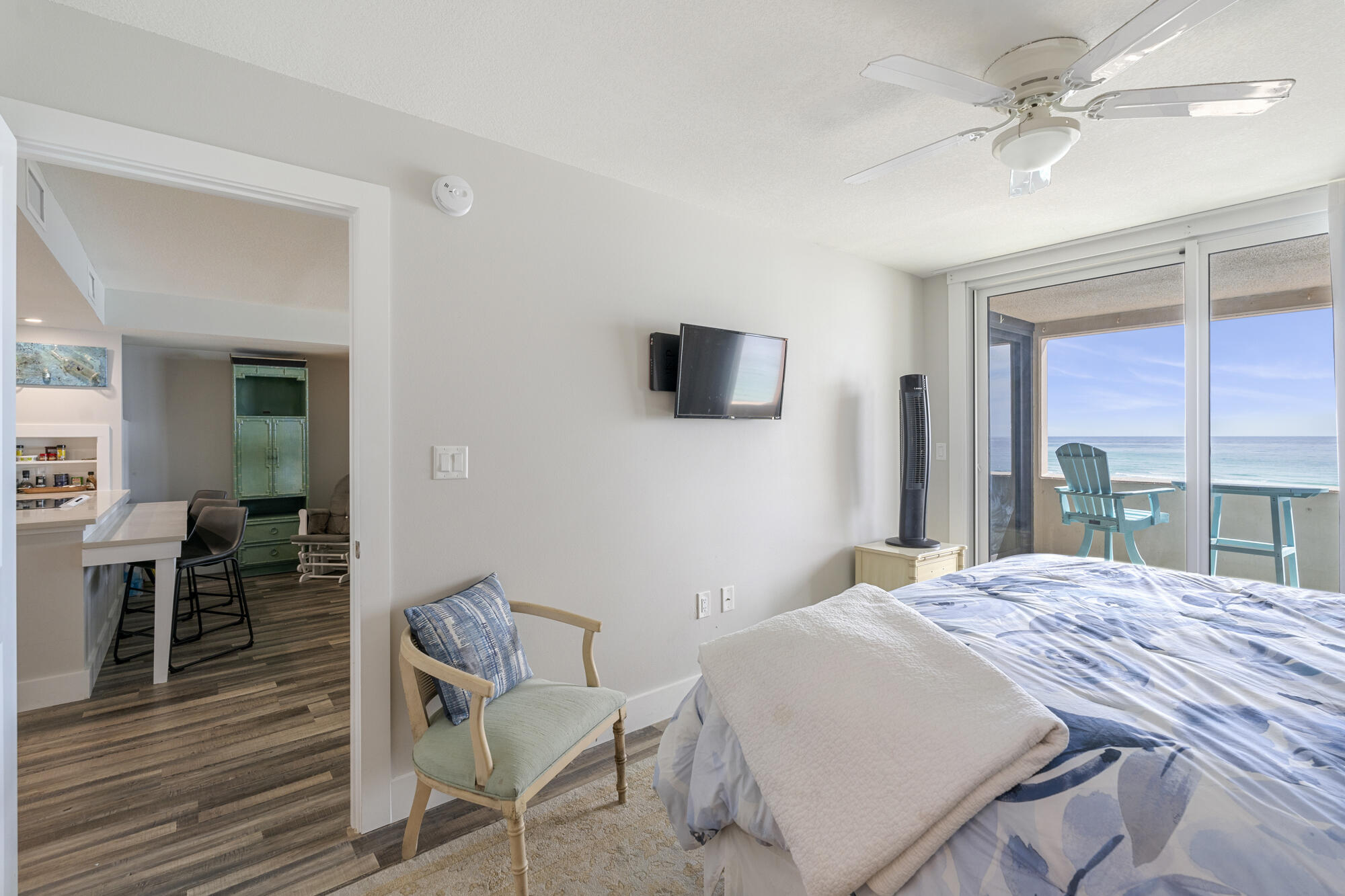 JETTY EAST CONDO - Residential
