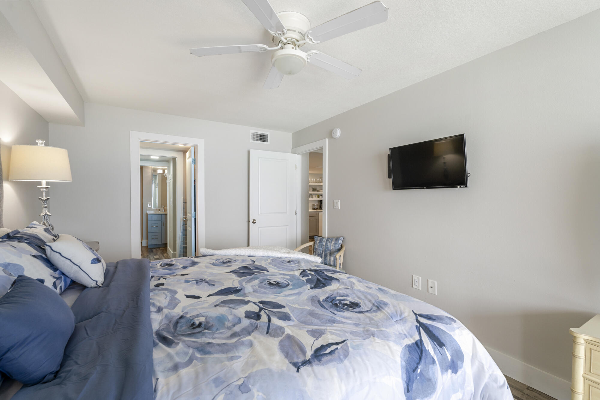JETTY EAST CONDO - Residential