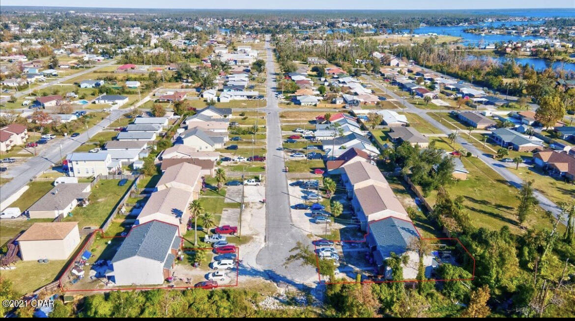 Blankenship Group represented the buyers.

8 individually parceled townhomes each 2 bed 1.5 bath.