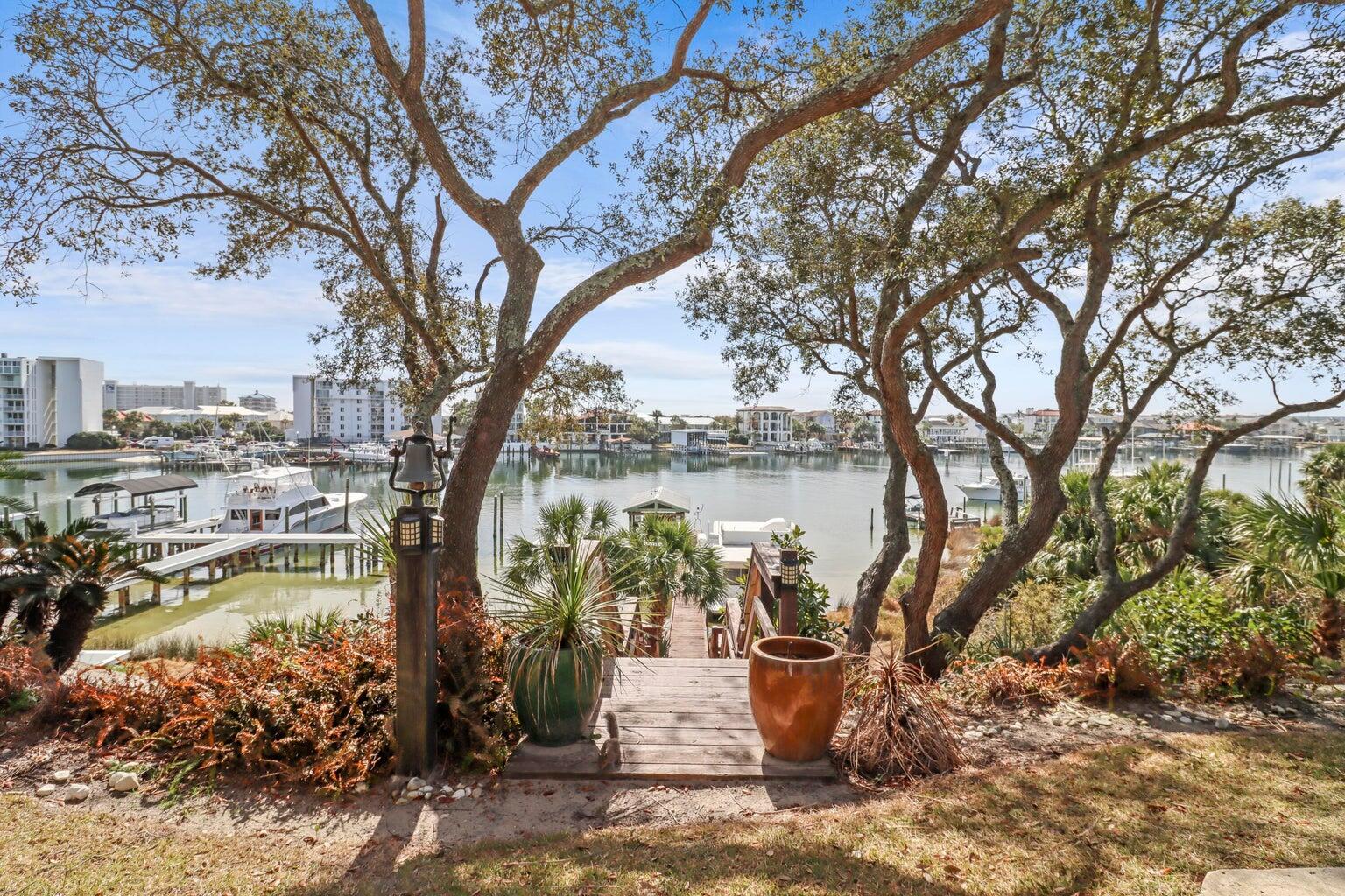 EAST PASS ADDN TO DESTIN - Residential
