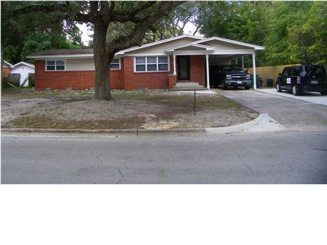 ROSEWOOD HOMES - Residential Lease