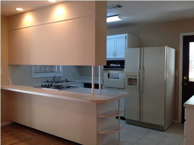 ROSEWOOD HOMES - Residential Lease