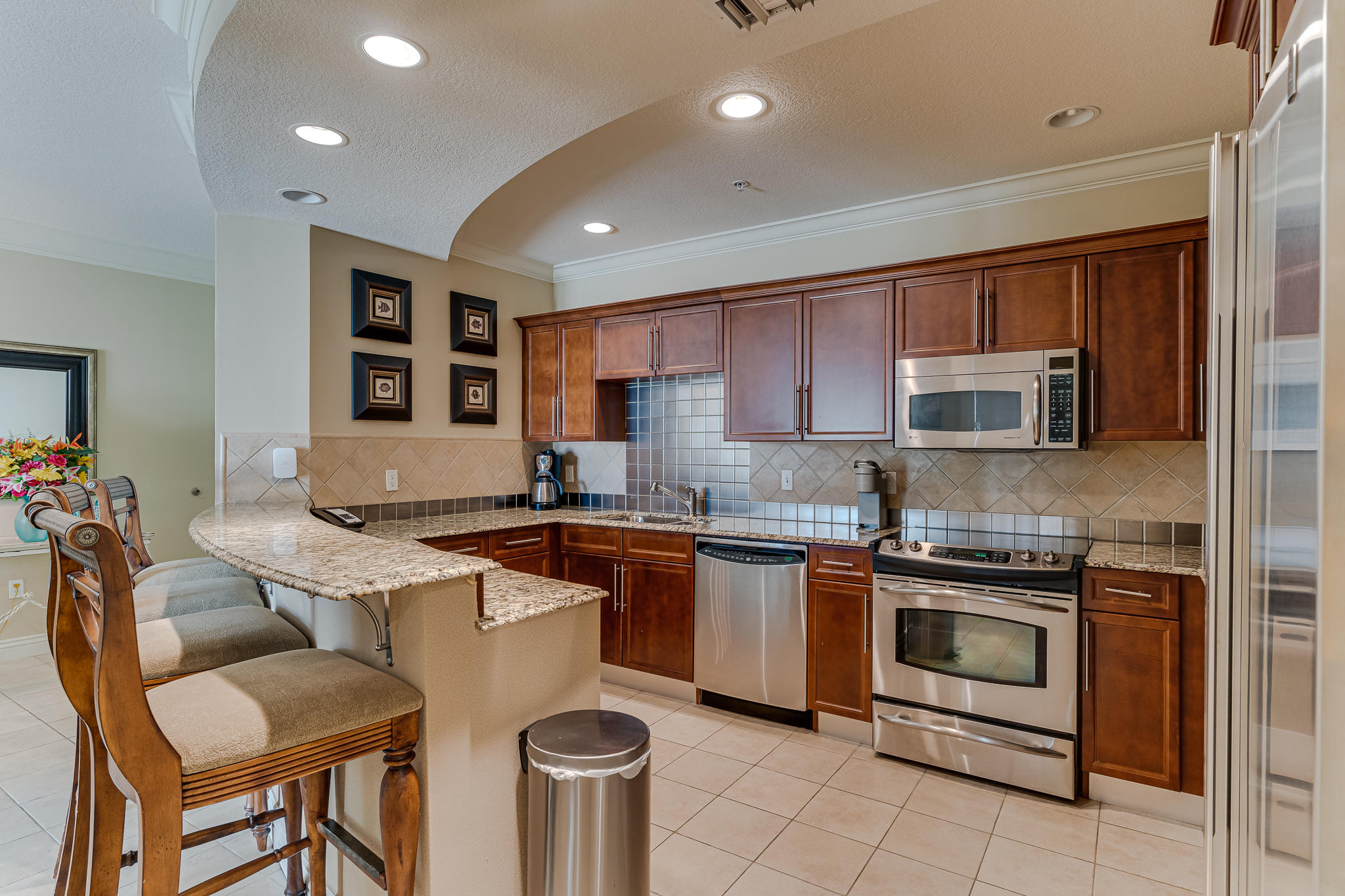 EMERALD GRANDE - Residential