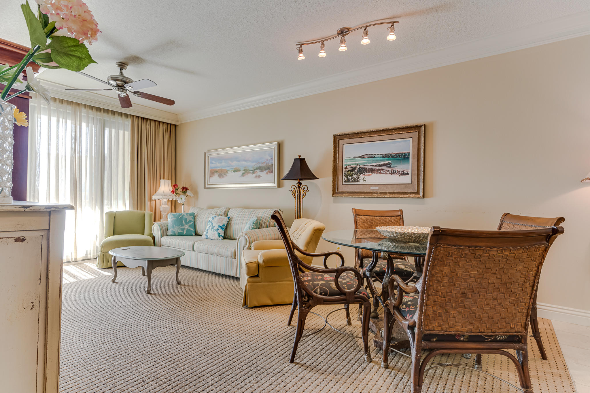 EMERALD GRANDE - Residential