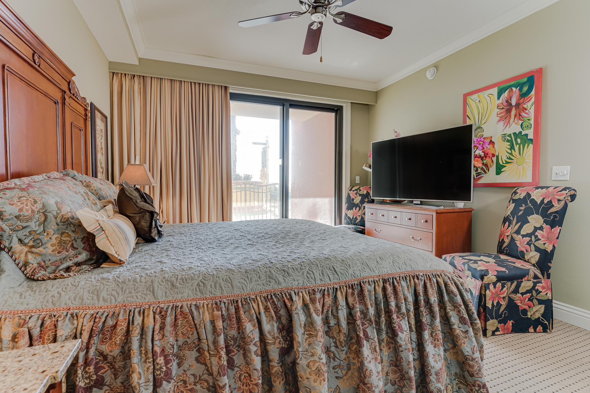 EMERALD GRANDE - Residential